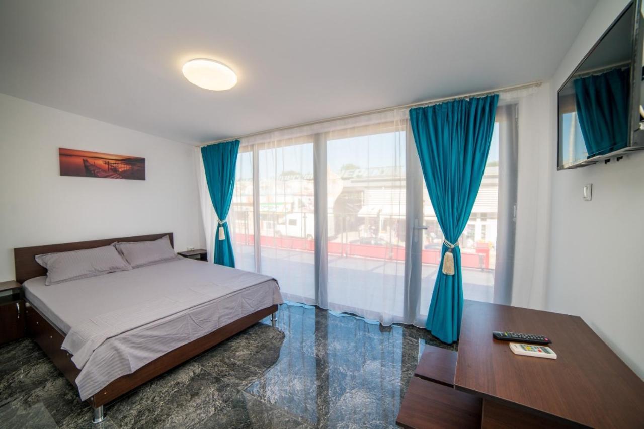 Vila Tributte Neptun Esterno foto